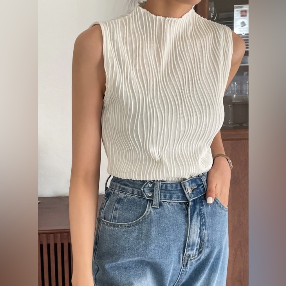 White Mockneck Tank Top S